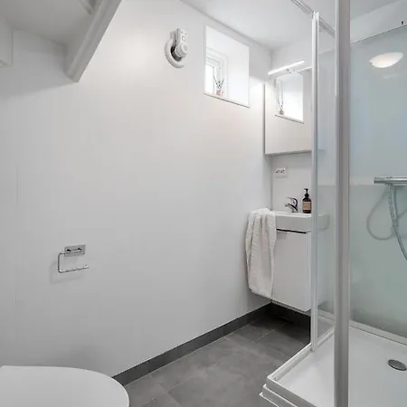 Apartment In With Parking Place Tromso